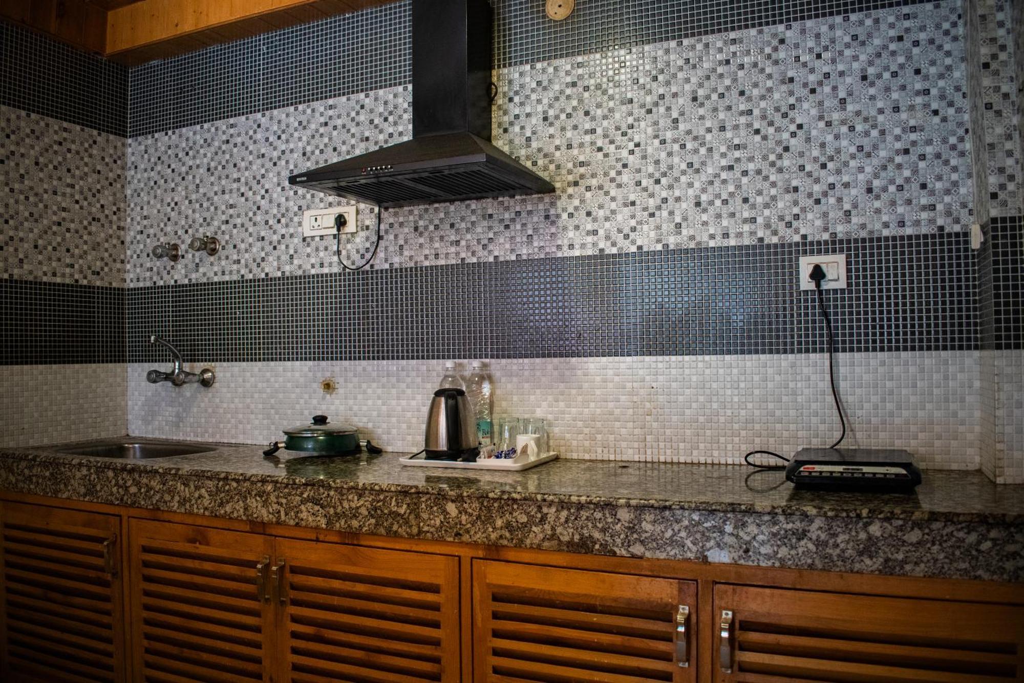 Cascade Mountain Retreat Manali Bed & Breakfast Ngoại thất bức ảnh